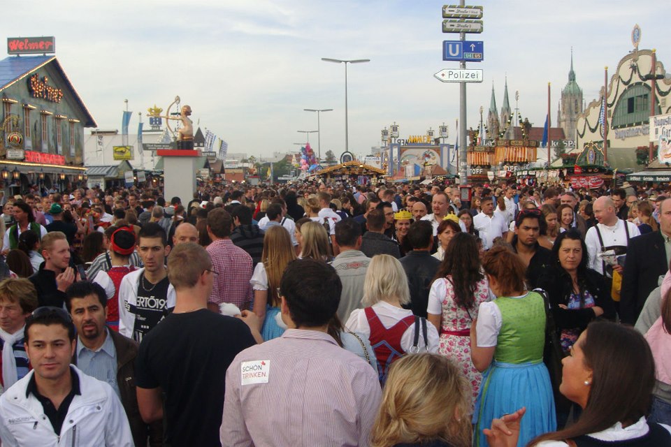 Oktoberfest Munich Photo Diary - Oktoberfest crowds on opening day.