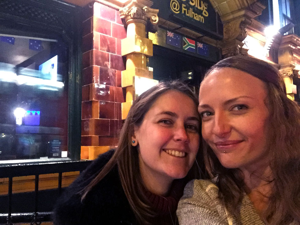 Elise and myself outside of the Slug in Fulham - Tily Travels.
