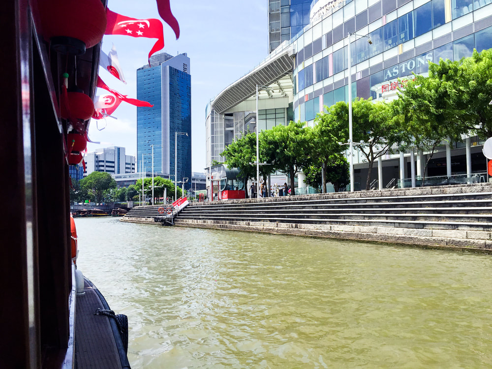 Cruise along the Singapore River.