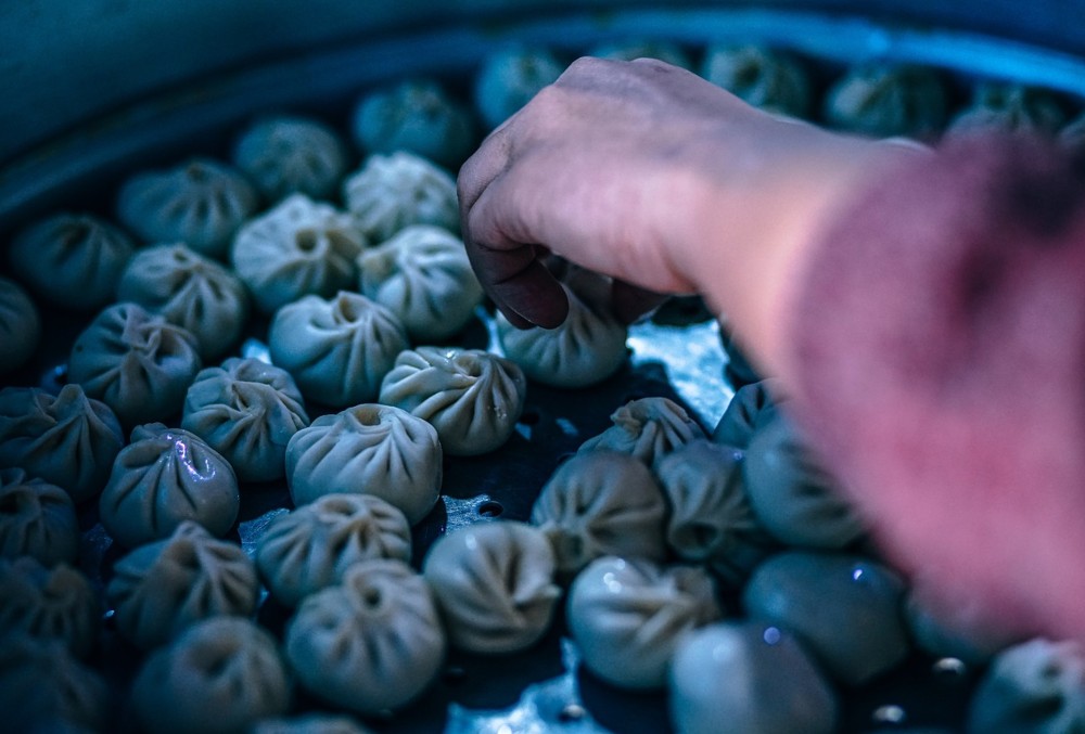 How to Stay Healthy (and Safe) When Spending Time in China - Street Food - Dumplings.