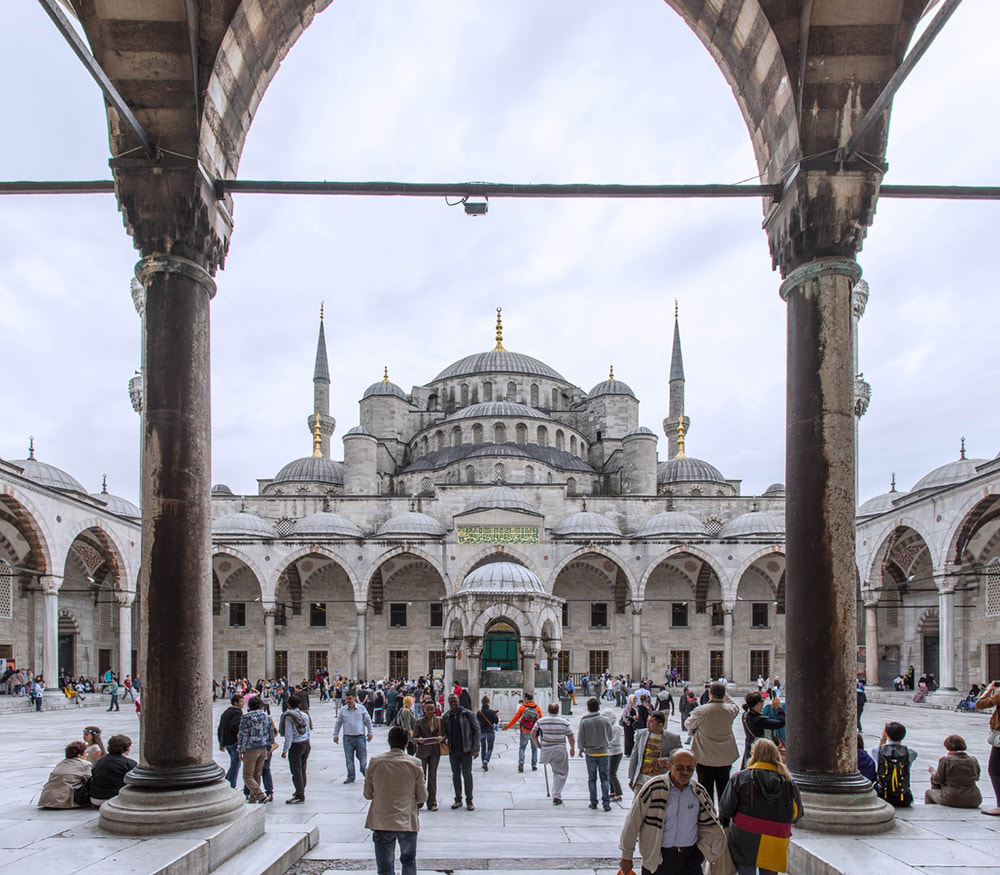 7 Places That Everyone Must Visit in Turkey. Sultan Ahmed Mosque / the Blue Mosque in Istanbul.