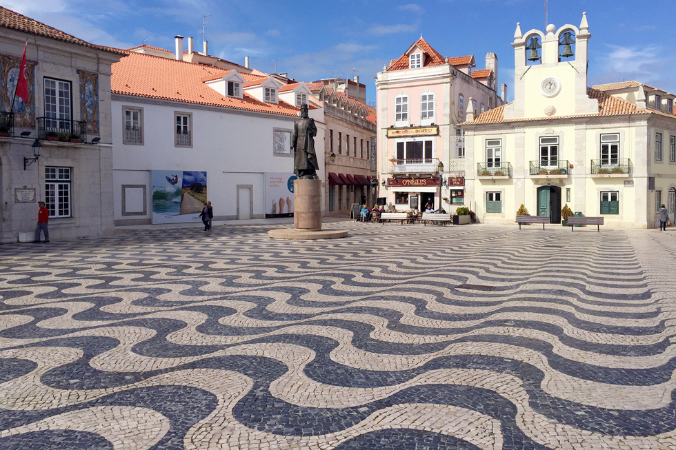 Portuguese pattern pavement at Cascais Town Hall Square - Cascais, Portugal
