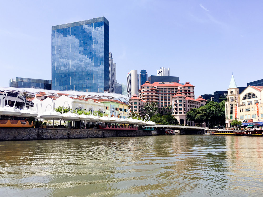 The Singapore river, Clarke Quay and Riverside Point - Singapore River Cruise