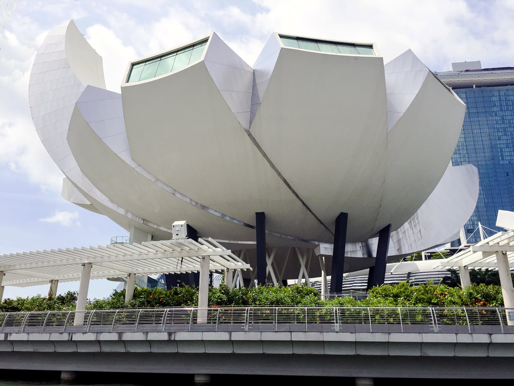 ArtsScience Museum - Singapore River Cruise.