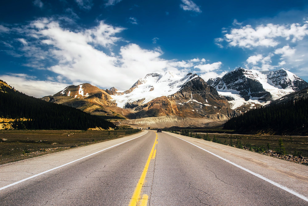 Which Countries Are the Best for Driving? Icefields Parkway, Banff National Park, Canada.