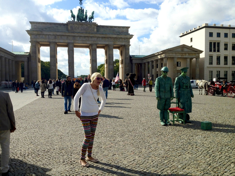 Berlin photo diary, Brandenburg Gate & Pariser Platz - Tily Travels.