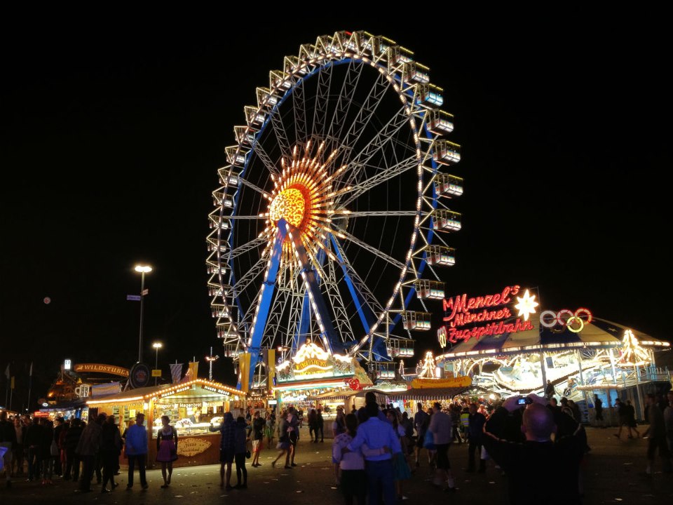 Oktoberfest Munich Photo Diary - The Fairground Ferris wheel.