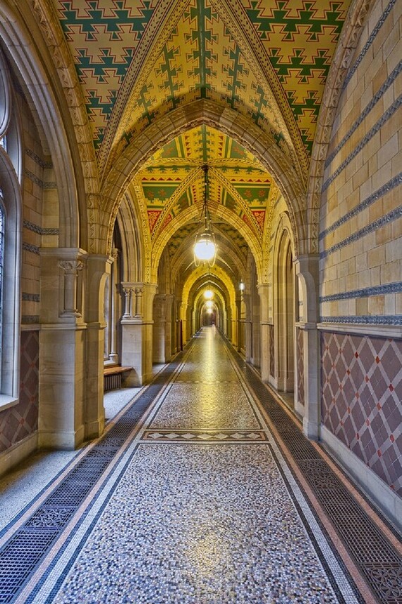 Beautiful English Destinations That You Simply Have To Visit - Historic Manchester Town Hall