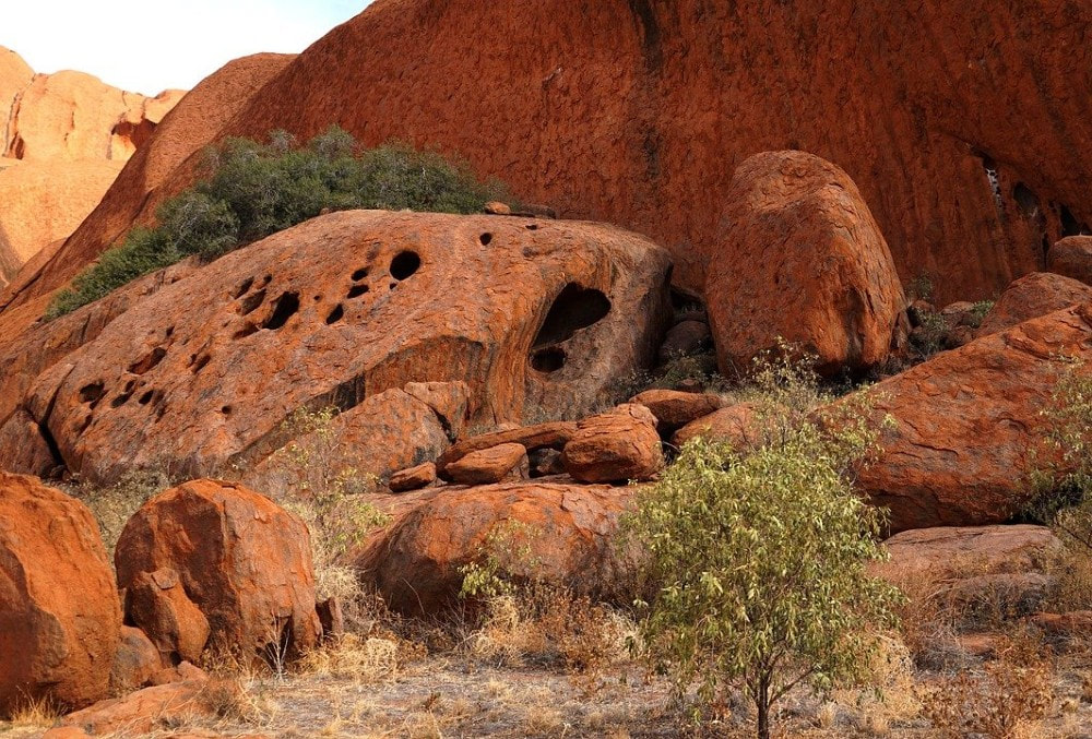 Essential Safety Tips For A Road Trip In The Australian Outback - Rock formation.