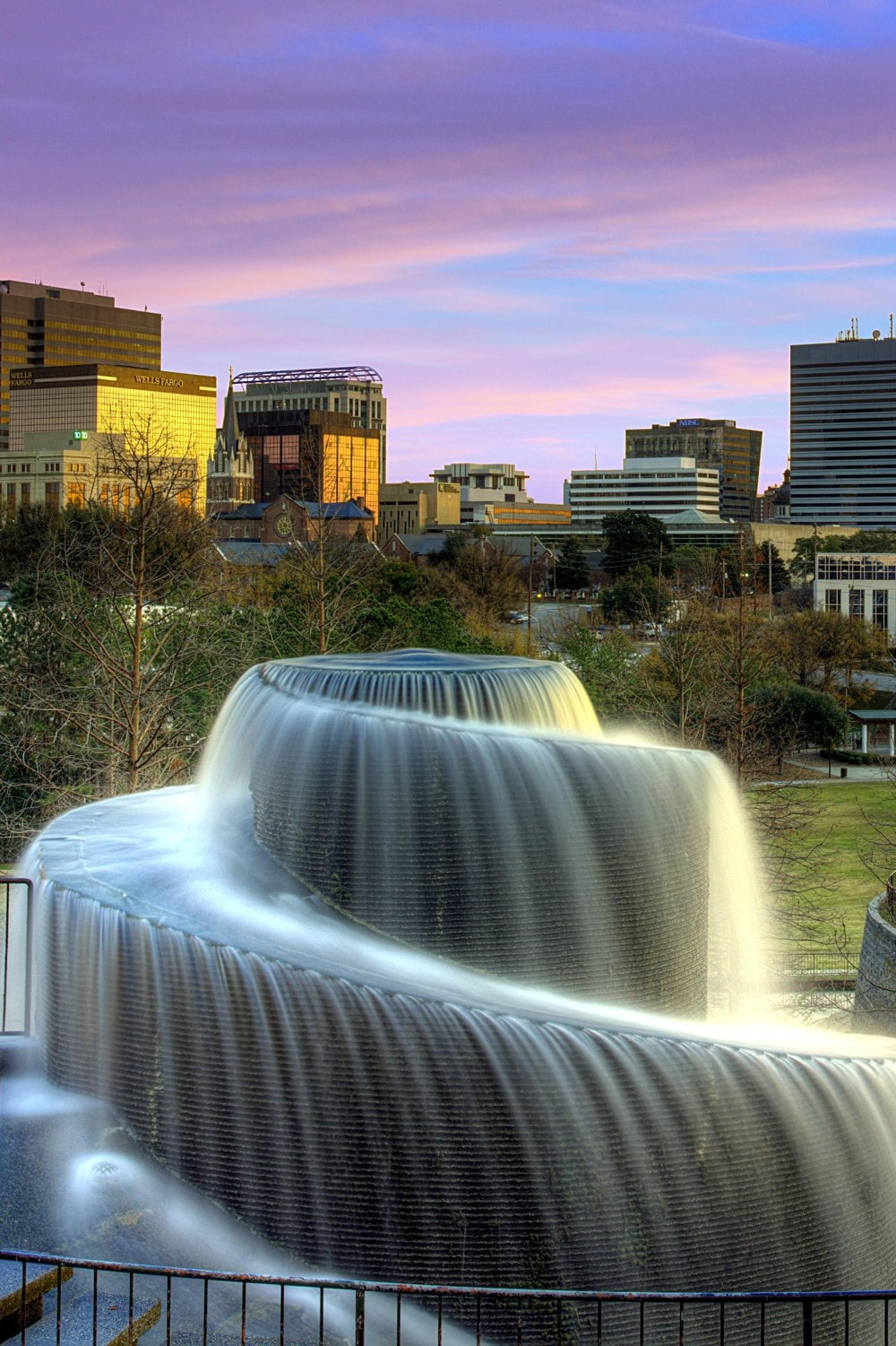 Moving to the USA? Top Reasons Why You Should Live in Columbia, South Carolina - Finlay Park fountain.