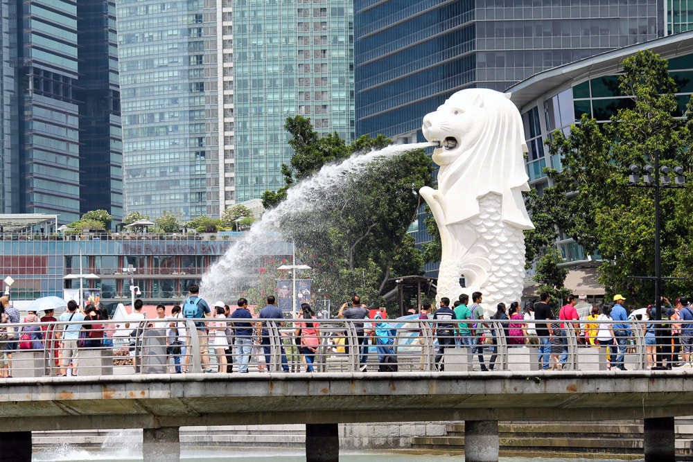 The Merlion at Merlion Park - Singapore River Cruise.